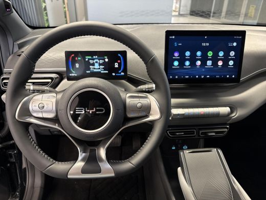 BYD DOLPHIN SURF Boost 43 kWh | 320 KM Actieradius WLTP | Elektrische Stoelen | Achteruitrijcamera | Voorraad Deals | ActivLease financial lease