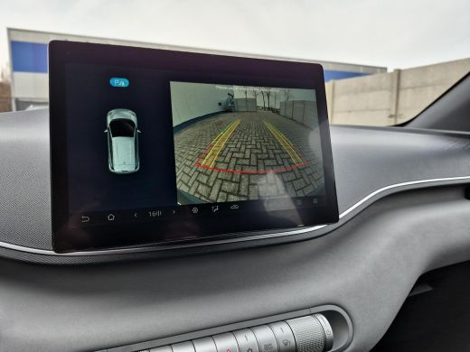 BYD DOLPHIN SURF Boost 43 kWh | &euro;2000 korting | 320 KM WLTP | Achteruitrijcamera | Adaptive cruise control | Elekt... ActivLease financial lease