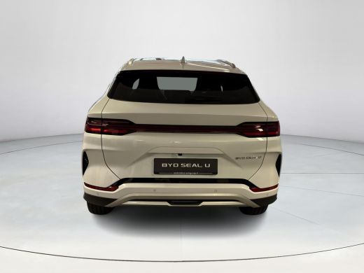 BYD SEAL U Comfort 71.8 kWh | 420 KM WLTP | 1300 KG Trekgewicht | 360&deg; Camera | Stoelverwarming | Panoramisc... ActivLease financial lease
