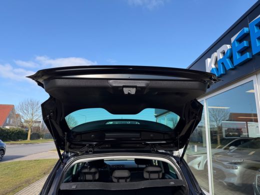 Citroën C3 Aircross 1.2 PureTech Shine Navi | App | Cruise | Metallic ActivLease financial lease