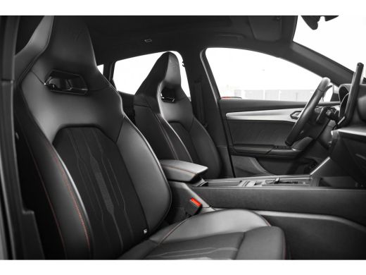 CUPRA Formentor 1.4 e-Hybrid 245 PK VZ Performance Panoramadak | Achteruitrijcamera | Dodehoekdetectie | Keyless ... ActivLease financial lease