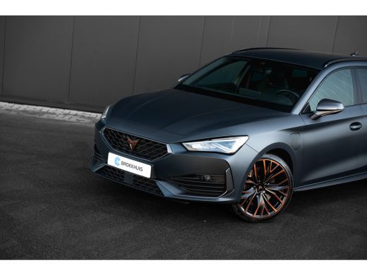 CUPRA Leon Sportstourer 1.4 e-Hybrid 245 PK VZ Business Trekhaak | Dodehoekdetectie | Adaptive cruise control | Keyless e... ActivLease financial lease