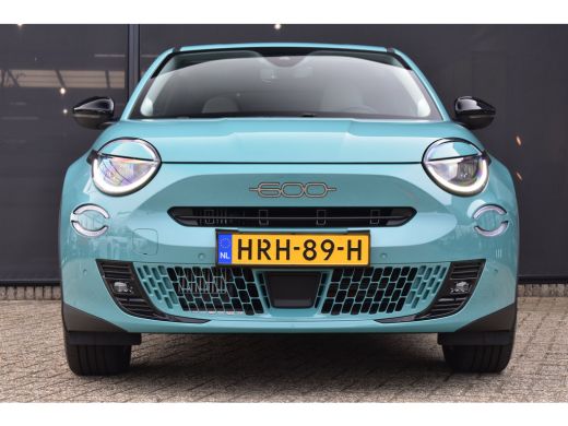 Fiat 600 1.2 Hybrid La Prima 8 Jaar Garantie! | Massage | Vol-Leder | Adaptive Cruise | Elektr. Stoelen | ... ActivLease financial lease
