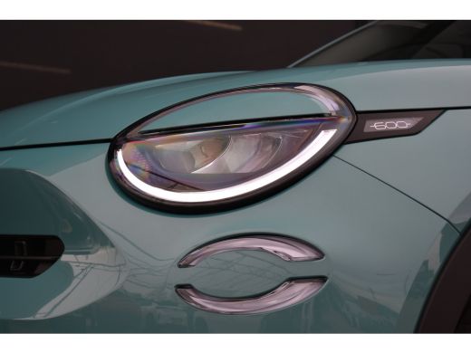 Fiat 600 1.2 Hybrid La Prima 8 Jaar Garantie! | Massage | Vol-Leder | Adaptive Cruise | Elektr. Stoelen | ... ActivLease financial lease