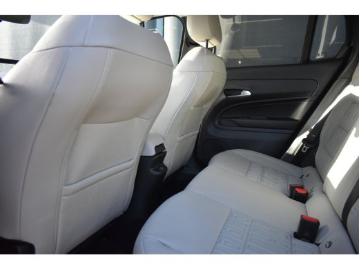 Fiat 600 1.2 Hybrid La Prima 8 Jaar Garantie! | Massage | Vol-Leder | Adaptive Cruise | Elektr. Stoelen | ... ActivLease financial lease