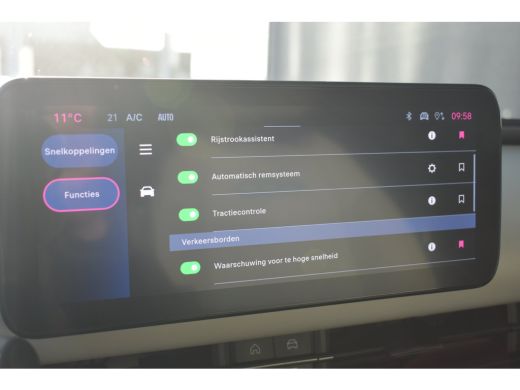Fiat 600 1.2 Hybrid La Prima 8 Jaar Garantie! | Massage | Vol-Leder | Adaptive Cruise | Elektr. Stoelen | ... ActivLease financial lease