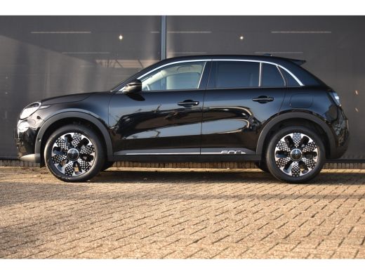 Fiat 600 1.2 Hybrid La Prima 8 Jaar Garantie! | Massage | Vol-Leder | Adaptive Cruise | Elektr. Stoelen | ... ActivLease financial lease