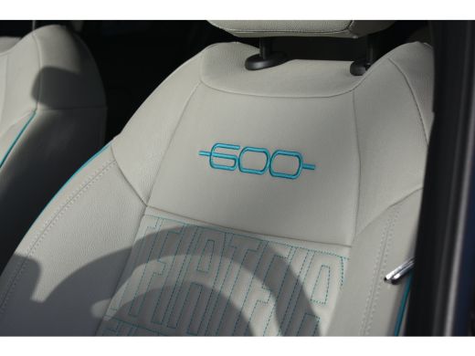 Fiat 600 1.2 Hybrid La Prima 8 Jaar Garantie! | Massage | Vol-Leder | Adaptive Cruise | Elektr. Stoelen | ... ActivLease financial lease