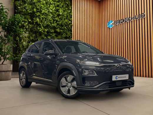 Hyundai Kona EV Premium 64 kWh | Navi | Adapt. Cruise | Stoel- stuurverw. | Head-up | Blis | LED | 17'' ActivLease financial lease