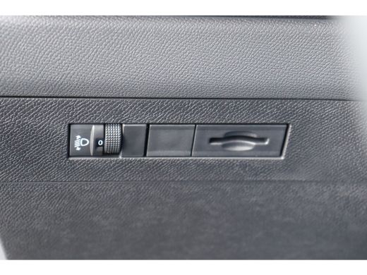 Opel Astra Sports Tourer 1.2 TURBO 110PK BUSINESS EDITION / NAVI / CLIMA / LED / PDC / AGR / 16" LMV / CAMER... ActivLease financial lease