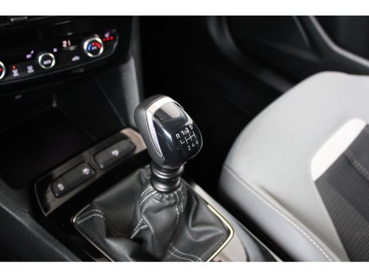 Opel Mokka 1.2 Turbo Business Elegance | Keyless entry | Stuur en stoelverwarming | 17` lichtmetalen velgen | ActivLease financial lease