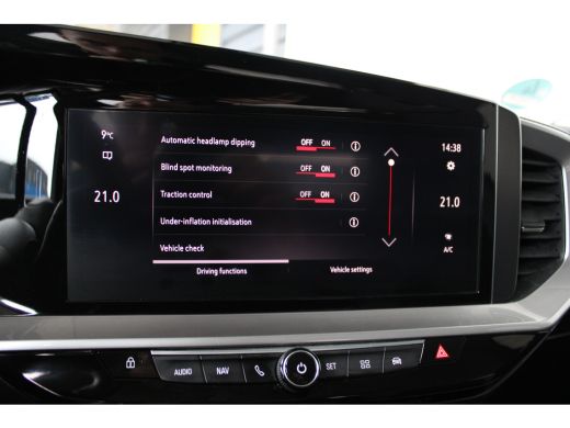 Opel Mokka 1.2 Turbo Business Elegance | Keyless entry | Stuur en stoelverwarming | 17` lichtmetalen velgen | ActivLease financial lease