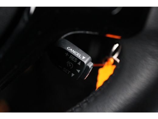 Peugeot 108 1.0 e-VTi Allure | Navi by app | Camera | Climate control | Bluetooth | 29.500km | Lichtmetaal | ActivLease financial lease