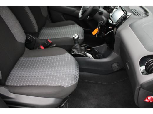 Peugeot 108 1.0 e-VTi Allure | Navi by app | Camera | Climate control | Bluetooth | 29.500km | Lichtmetaal | ActivLease financial lease