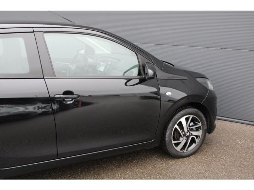 Peugeot 108 1.0 e-VTi Allure | Navi by app | Camera | Climate control | Bluetooth | 29.500km | Lichtmetaal | ActivLease financial lease