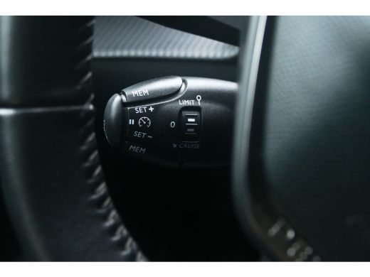 Peugeot 208 1.2 PURETECH 100PK 5-DRS ALLURE / NAVI / LED / CLIMA / PDC / 16"LMV / KEYLESS / WINTERPAKKET / BL... ActivLease financial lease