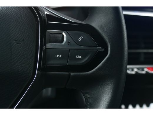 Peugeot 208 1.2 PURETECH 100PK 5-DRS ALLURE / NAVI / LED / CLIMA / PDC / 16"LMV / KEYLESS / WINTERPAKKET / BL... ActivLease financial lease