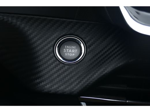 Peugeot 208 1.2 PURETECH 100PK 5-DRS ALLURE / NAVI / LED / CLIMA / PDC / 16"LMV / KEYLESS / WINTERPAKKET / BL... ActivLease financial lease