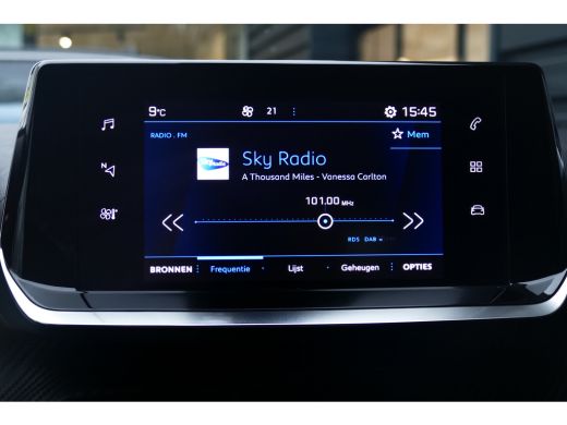 Peugeot 208 1.2 PURETECH 100PK 5-DRS ALLURE / NAVI / LED / CLIMA / PDC / 16"LMV / KEYLESS / WINTERPAKKET / BL... ActivLease financial lease