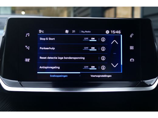 Peugeot 208 1.2 PURETECH 100PK 5-DRS ALLURE / NAVI / LED / CLIMA / PDC / 16"LMV / KEYLESS / WINTERPAKKET / BL... ActivLease financial lease