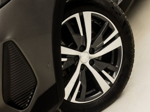 Peugeot 3008 1.6 HYbrid 225 Allure Automaat 225Pk (APPLE CARPLAY, GROOT NAVI, VIRTUAL DASHBOARD, 360 CAMERA, N... ActivLease financial lease