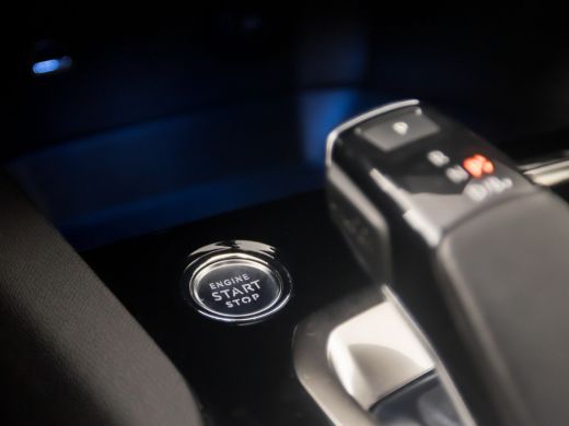 Peugeot 3008 1.6 HYbrid 225 Allure Automaat 225Pk (APPLE CARPLAY, GROOT NAVI, VIRTUAL DASHBOARD, 360 CAMERA, N... ActivLease financial lease