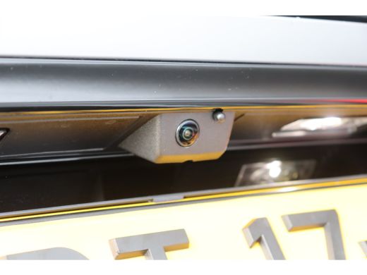 Peugeot e-3008 73KWH GT AVANTAGE 214PK / NAVI / LEDER / CLIMA / FULL-LED / 19" LMV / KEYLESS / WARMTEPOMP / PANO... ActivLease financial lease