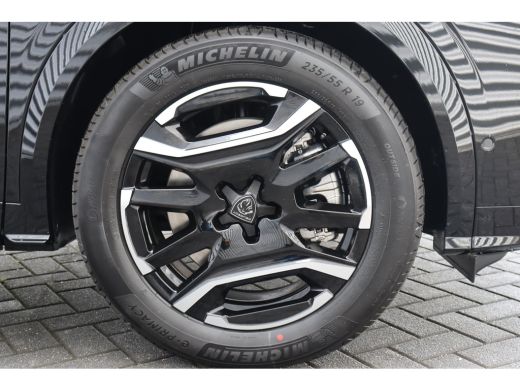 Peugeot e-3008 73KWH GT AVANTAGE 214PK / NAVI / LEDER / CLIMA / FULL-LED / 19" LMV / KEYLESS / WARMTEPOMP / PANO... ActivLease financial lease