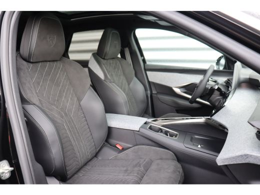 Peugeot e-3008 73KWH GT AVANTAGE 214PK / NAVI / LEDER / CLIMA / FULL-LED / 19" LMV / KEYLESS / WARMTEPOMP / PANO... ActivLease financial lease