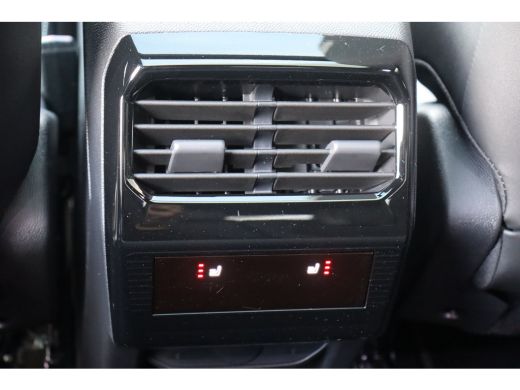 Peugeot e-3008 73KWH GT AVANTAGE 214PK / NAVI / LEDER / CLIMA / FULL-LED / 19" LMV / KEYLESS / WARMTEPOMP / PANO... ActivLease financial lease