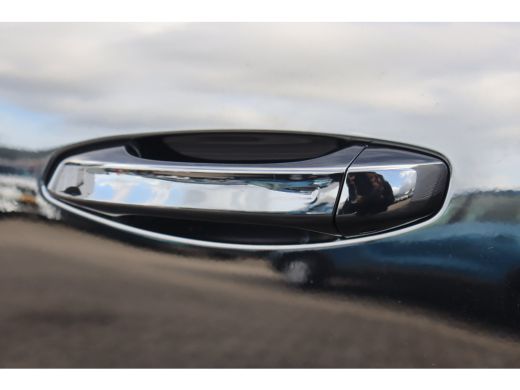 Peugeot e-5008 73KWH 210PK 7-ZITS GT AVANTAGE AUTOMAAT / NAVI / LEDER / CLIMA / FULL-LED / 19" LMV / KEYLESS / P... ActivLease financial lease