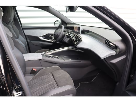 Peugeot e-5008 73KWH 210PK 7-ZITS GT AVANTAGE AUTOMAAT / NAVI / LEDER / CLIMA / FULL-LED / 19" LMV / KEYLESS / P... ActivLease financial lease