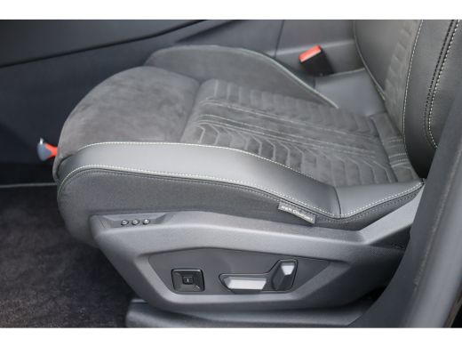 Peugeot e-5008 73KWH 210PK 7-ZITS GT AVANTAGE AUTOMAAT / NAVI / LEDER / CLIMA / FULL-LED / 19" LMV / KEYLESS / P... ActivLease financial lease