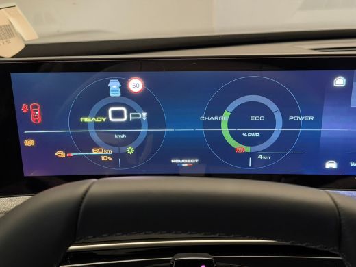 Peugeot e-5008 Allure Long Range 96 kWh Direct Beschikbaar! | Warmtepomp | Trekhaak | Navigatie | Long Range! | ... ActivLease financial lease