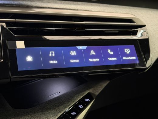 Peugeot e-5008 Allure Long Range 96 kWh Direct Beschikbaar! | Warmtepomp | Trekhaak | Navigatie | Long Range! | ... ActivLease financial lease