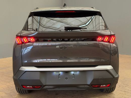 Peugeot e-5008 Allure Long Range 96 kWh Direct Beschikbaar! | Warmtepomp | Trekhaak | Navigatie | Long Range! | ... ActivLease financial lease