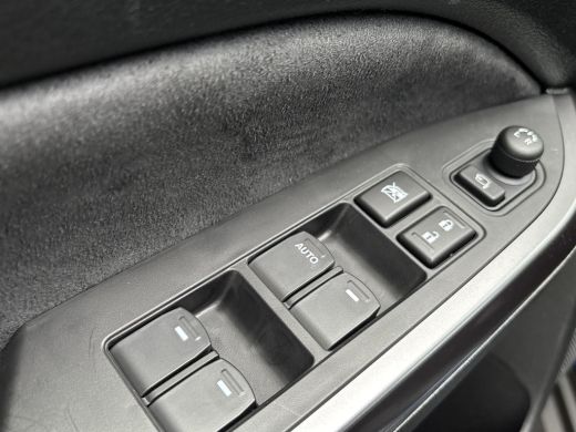 Suzuki Vitara 1.4 Boosterjet Style Smart Hybrid | Nieuw | Direct uit voorraad leverbaar |Navigatiesysteem | Cli... ActivLease financial lease