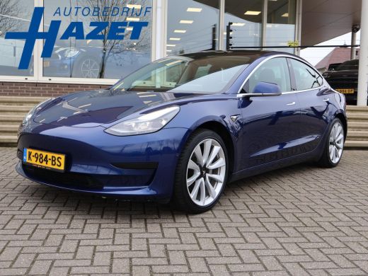 Tesla Model 3 60 kWh RWD *BTW* + AFN. TREKHAAK | LEDER | AUTOPILOT | PANORAMA | 3 CAMERA'S