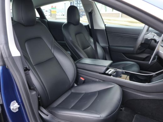 Tesla Model 3 60 kWh RWD *BTW* + AFN. TREKHAAK | LEDER | AUTOPILOT | PANORAMA | 3 CAMERA'S ActivLease financial lease