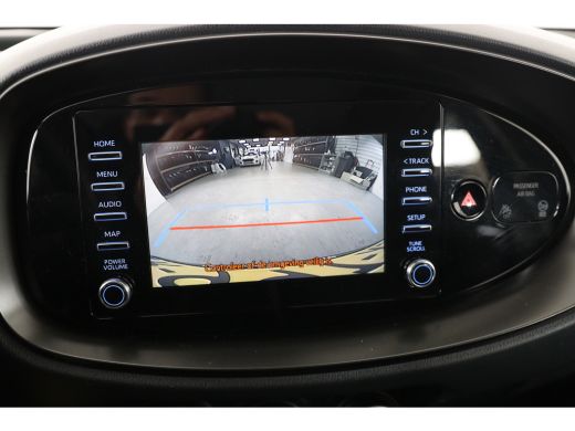 Toyota Aygo 1.0 VVT-i MT Play | 1e Eigenaar! | Navi By App | Cruise Adaptive | Airco | Camera | DAB | Bluetoo... ActivLease financial lease