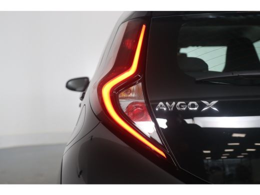 Toyota Aygo 1.0 VVT-i MT Play | 1e Eigenaar! | Navi By App | Cruise Adaptive | Airco | Camera | DAB | Bluetoo... ActivLease financial lease