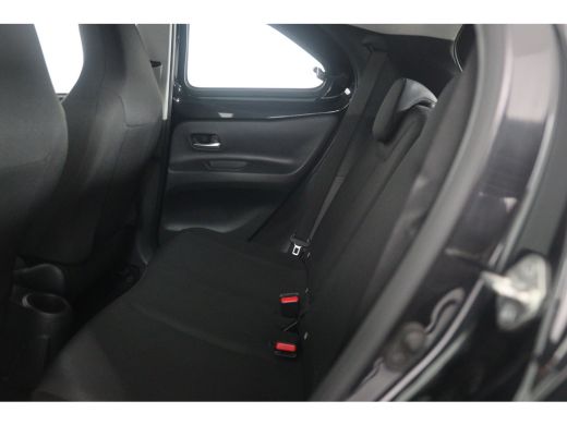 Toyota Aygo 1.0 VVT-i MT Play | 1e Eigenaar! | Navi By App | Cruise Adaptive | Airco | Camera | DAB | Bluetoo... ActivLease financial lease