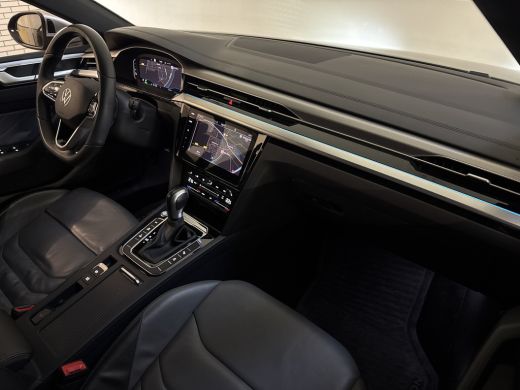Volkswagen Arteon eHYBRID 218PK DSG ELEGANCE BUSINESS+ TREKHAAK/NAVI/360CAMERA/LEDER ActivLease financial lease