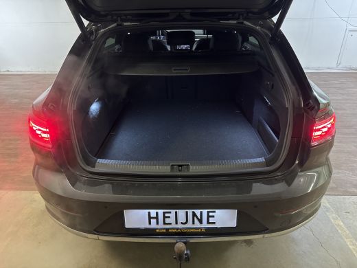 Volkswagen Arteon eHYBRID 218PK DSG ELEGANCE BUSINESS+ TREKHAAK/NAVI/360CAMERA/LEDER ActivLease financial lease