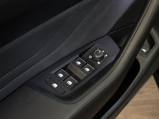 Volkswagen Arteon eHYBRID 218PK DSG ELEGANCE BUSINESS+ TREKHAAK/NAVI/360CAMERA/LEDER ActivLease financial lease