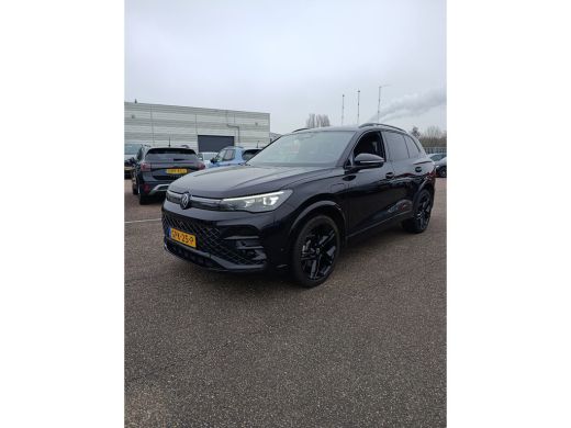 Volkswagen ID.3 Pure 45 kWh | Stoelverwarming | Climatronic | Parkeersensoren | Apple Carplay | ActivLease financial lease