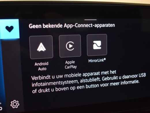 Volkswagen ID.4 Family 77 kWh 204PK | Achteruitrijcamera | warmtepomp | Panoramadak | Navigatie Apple carplay And... ActivLease financial lease