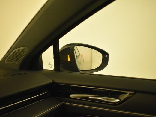 Volkswagen ID.7 Pro Limited Edition 77 kWh 286pk | Black Edition | Trekhaak elektrisch | Navigatie | Rondomzichtc... ActivLease financial lease