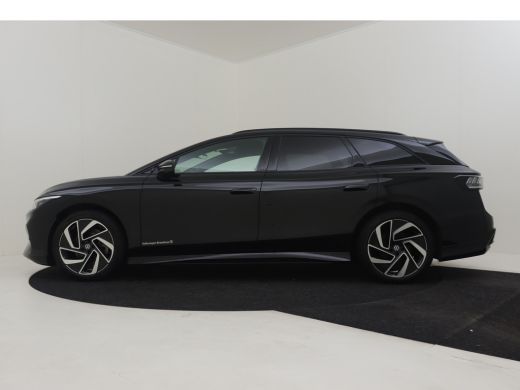 Volkswagen ID.7 Pro Limited Edition 77 kWh 286pk | Black Edition | Trekhaak elektrisch | Navigatie | Rondomzichtc... ActivLease financial lease