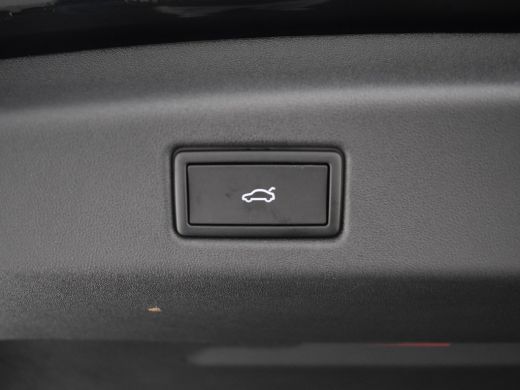 Volkswagen ID.7 Pro Limited Edition 77 kWh 286pk | Black Edition | Trekhaak elektrisch | Navigatie | Rondomzichtc... ActivLease financial lease